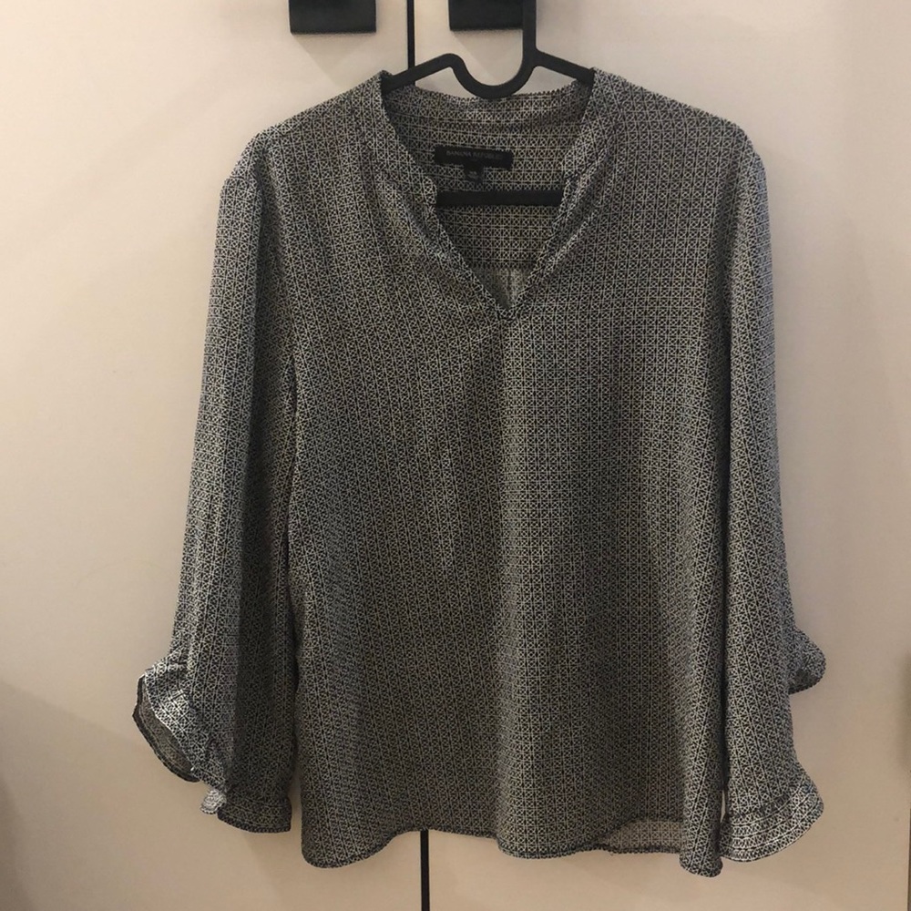 Banana republic flowy top size XS